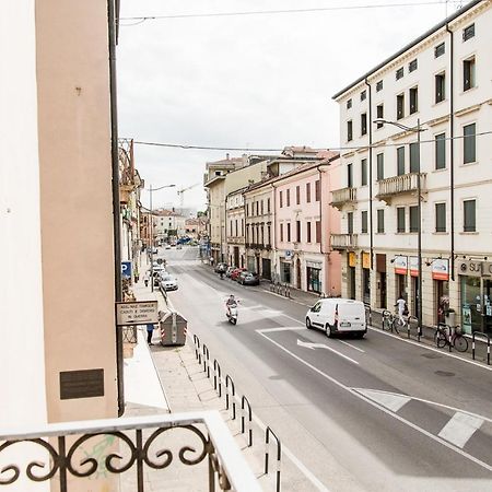 Intero Appartamento Nel Cuore Di Vicenza Eksteriør bilde