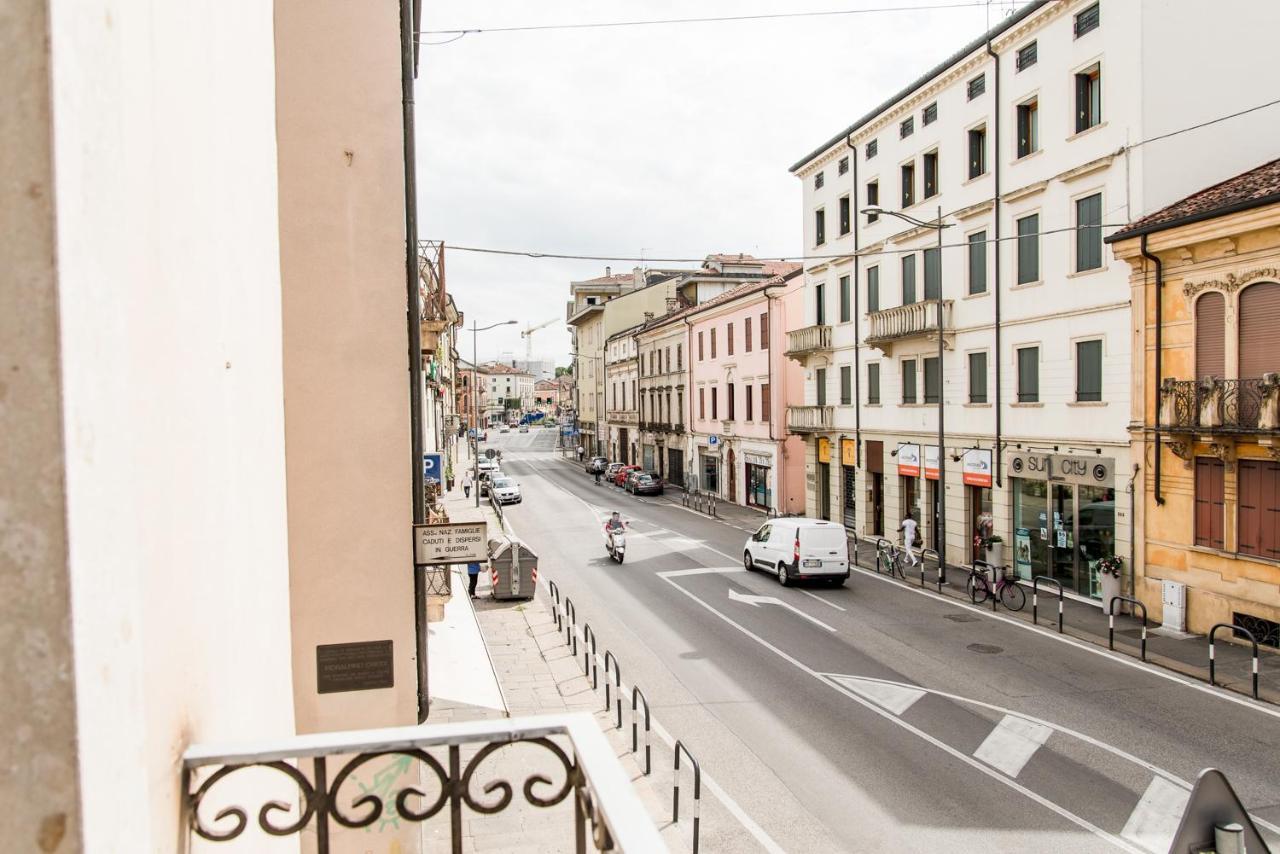 Intero Appartamento Nel Cuore Di Vicenza Eksteriør bilde